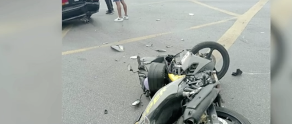 Kemalangan libatkan motosikal yang nyaris maut dirempuh masih dalam siastan
