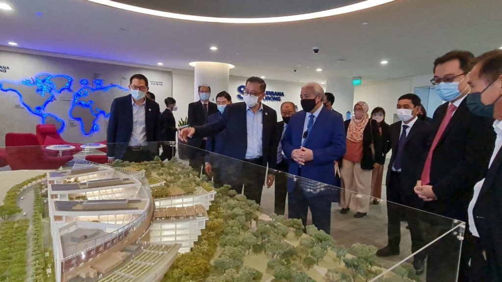 Delegasi Kementerian Perdagangan Antarabangsa, Industri dan Pelaburan (MINTRED) yang diketuai oleh Timbalan Premier Sarawak, Datuk Amar Awang Tengah Ali Hassan berkunjung ke Surbana Jurong Infrastructure Sdn Bhd
