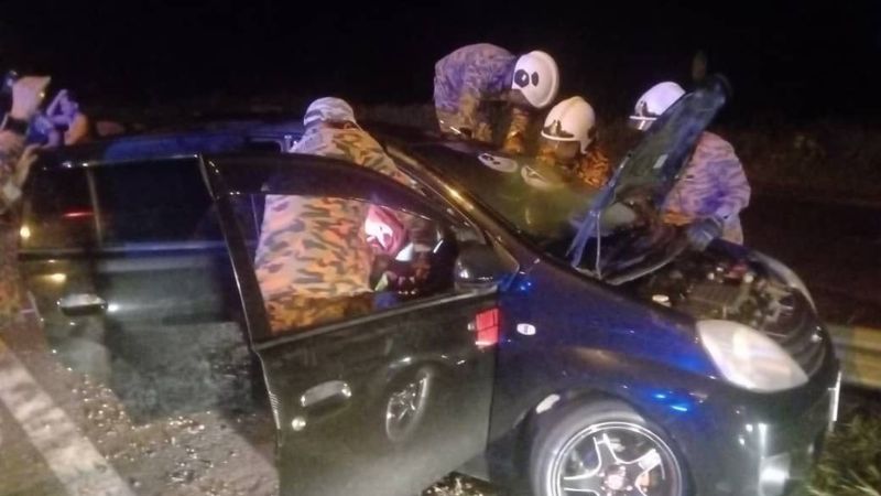 Wanita tersepit dalam kemalangan di Jalan Sibu-Kanowit - TVS