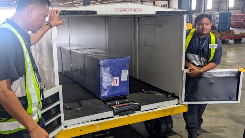 Nahas helikopter: Jenazah Kapten Zainol Afiq tiba di KLIA