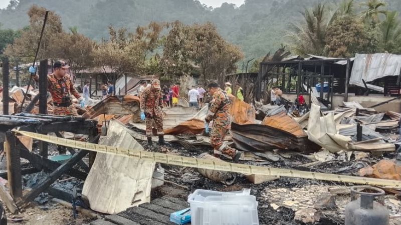 79 penduduk terjejas, rumah panjang 10 pintu Long Jekitan musnah terbakar