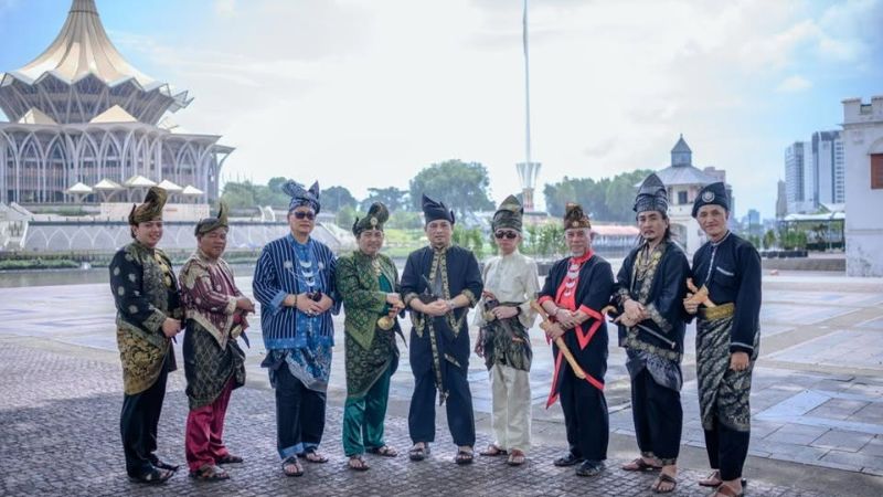 Busana Melayu Sarawak, jejak warisan yang kian dilupakan