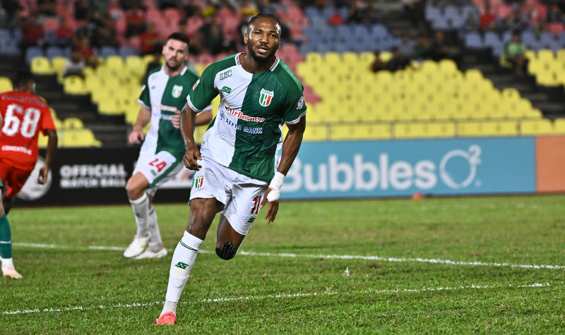Kuching City tundukkan Melaka dengan 10 pemain