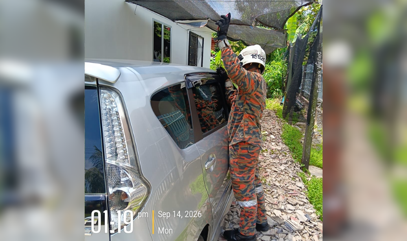 Bomba bantu buka kereta terkunci dari dalam di Tudan