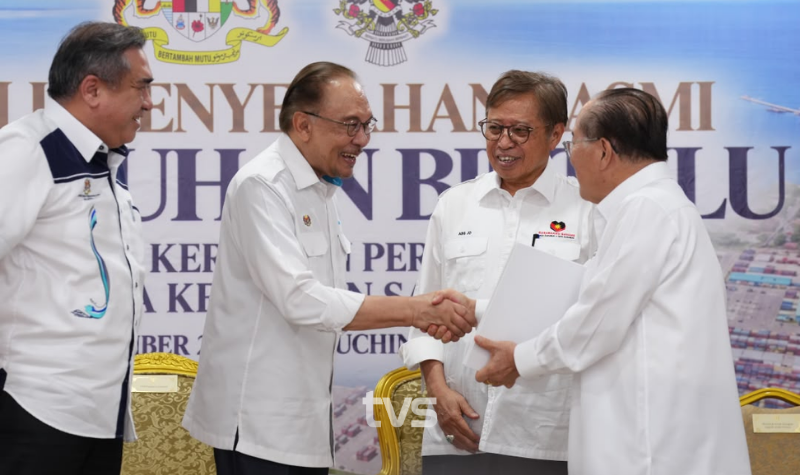 Anwar yakin Sarawak mampu urus Pelabuhan Bintulu dengan cekap