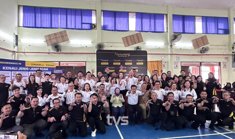 Maybank perkukuh pendidikan digital di SMK Santubong