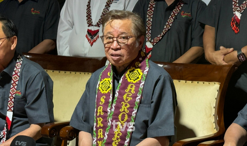 Sarawak sasar hasilkan beras berjenama sendiri