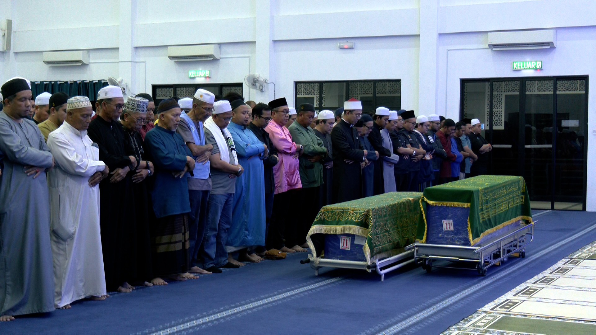 Solat jenazah mangsa nahas helikopter dilaksanakan di Miri sebelum diterbangkan ke semenanjung