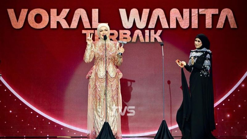 AIM25: Siti Nurhaliza rangkul Vokal Wanita Terbaik menerusi Kesuma