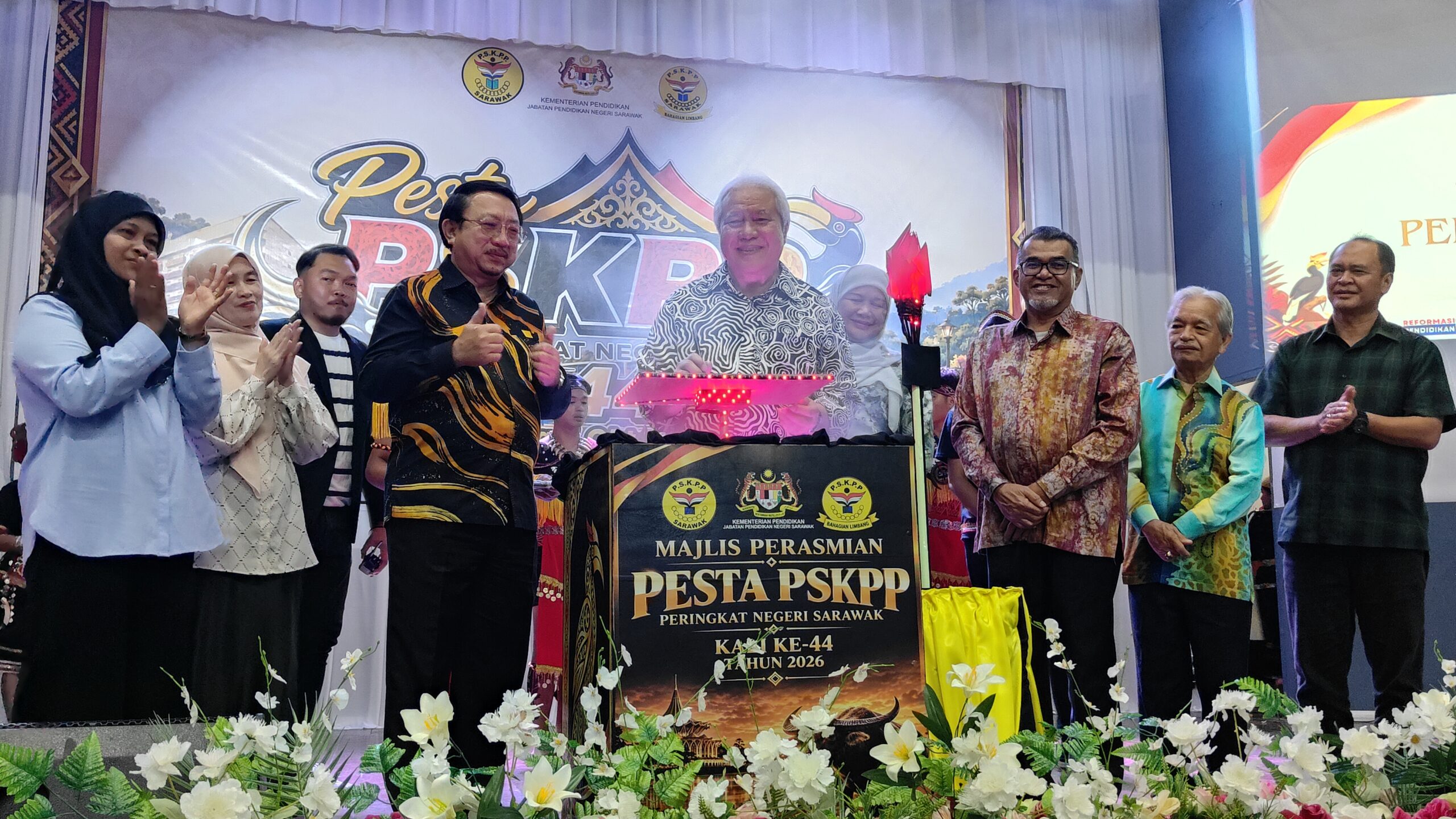 Pesta PSKPP di Limbang perkasa budaya hidup sihat warga pendidik