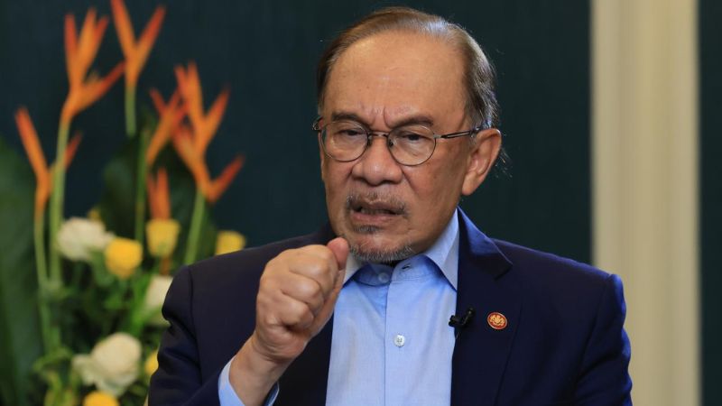 Global investors choose Sarawak, Peninsula for US$50 billion AI investment - PM Anwar