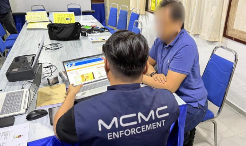 MCMC recorded the humiliating individual conversations of the Royal Institution