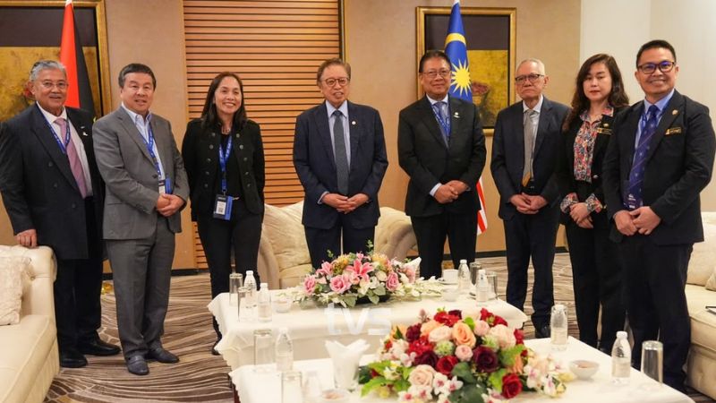 Kabel antarabangsa perkukuh gerbang digital Sarawak