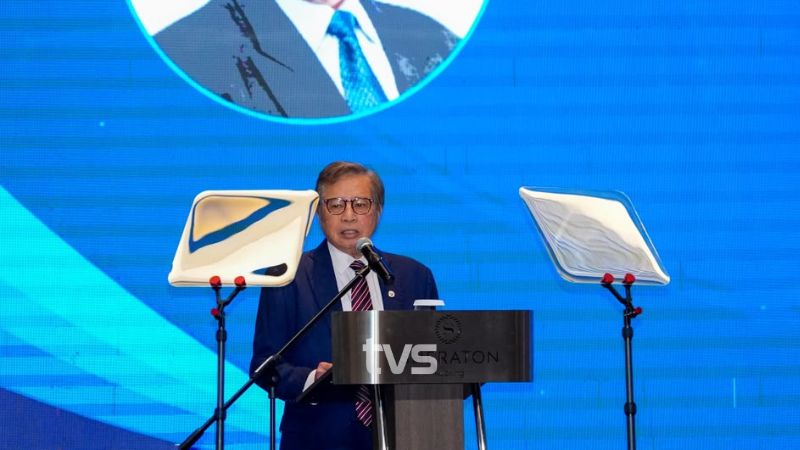Borneo needs to cut its exports of raw materials