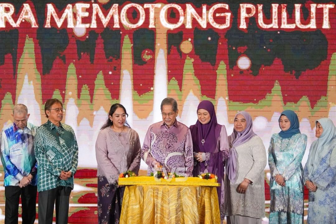 Tun and Junaidi are the kind of people that need
