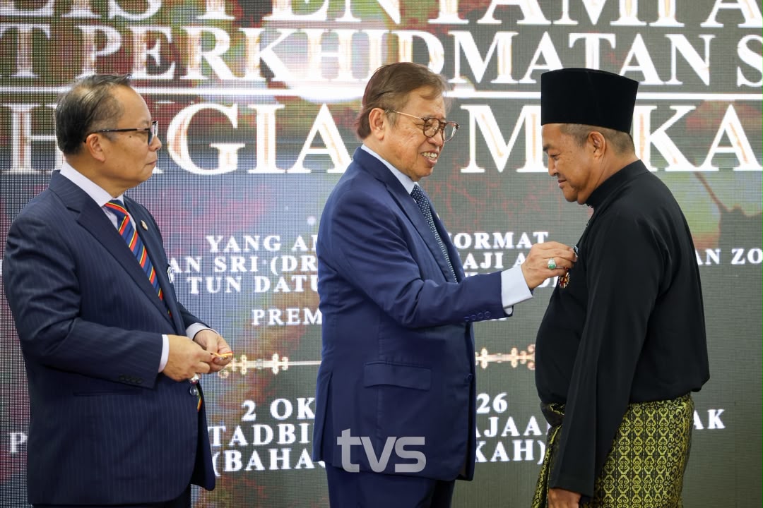 168 Civil Servants Received the Distinguished Service Medal