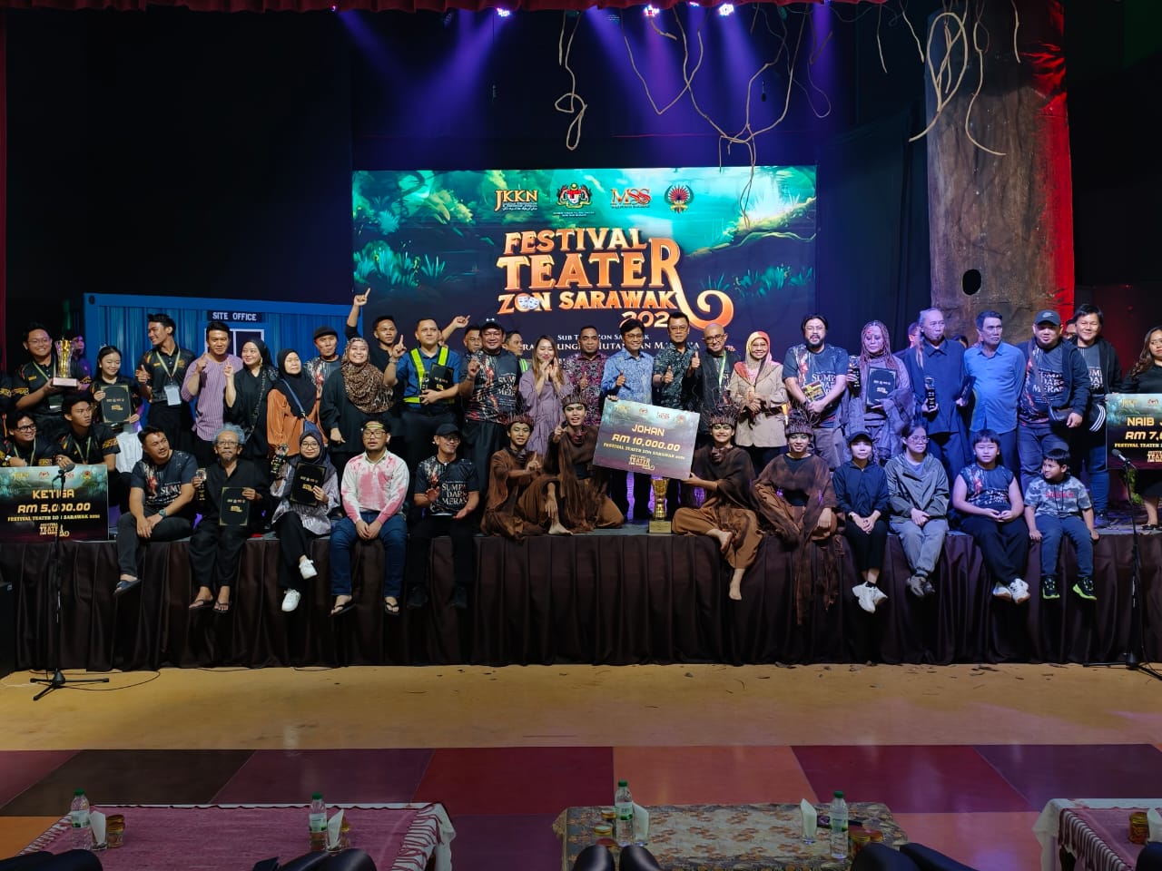 Strong integrated cooperation of theatre ecosystem in Sarawak