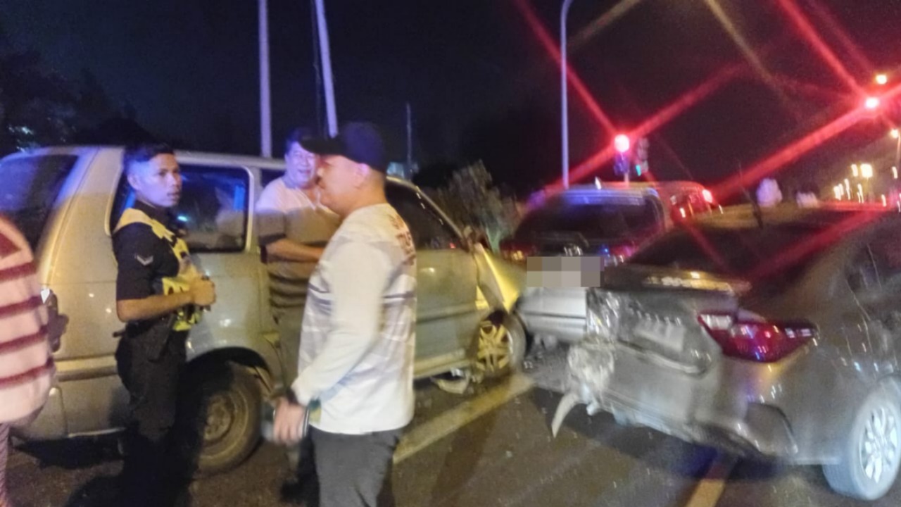 No casualties in the four-vehicle collision