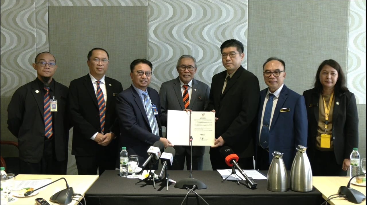 LAKIKR created history, receiving Sarawak's first blue carbon license