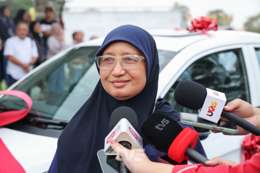 Stop the SKS, Eve brings home the Proton Saga.